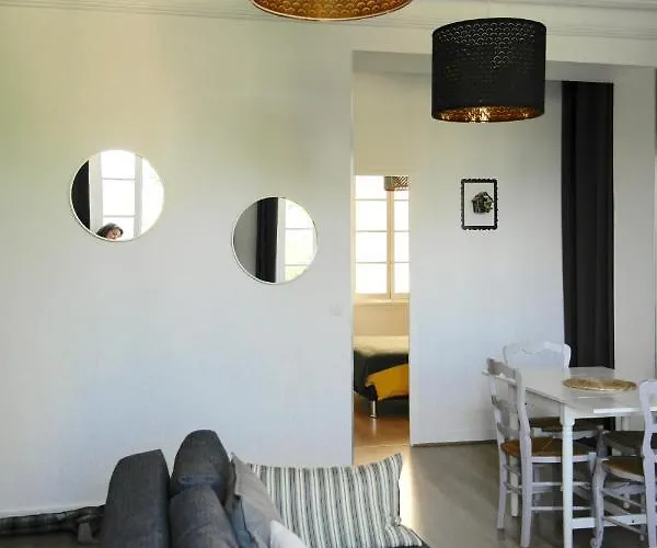 Nuit Au Soleil Apartment *